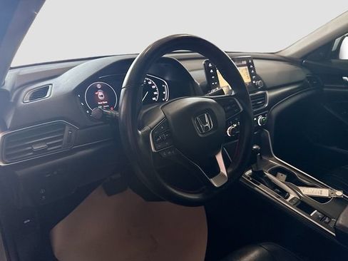Used 2018 Honda Accord EX-L image 10