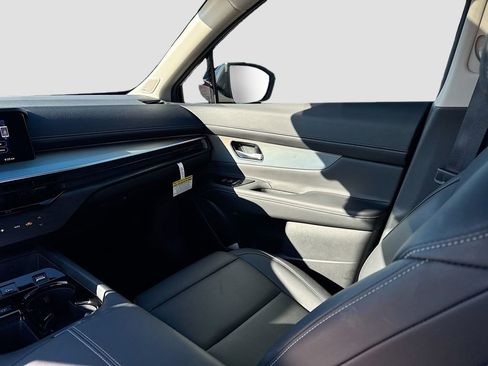 Used 2025 Nissan Murano SL image 23