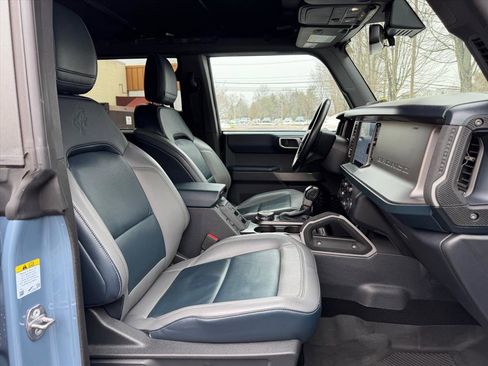 Used 2023 Ford Bronco Outer Banks w/ Sasquatch Package image 25