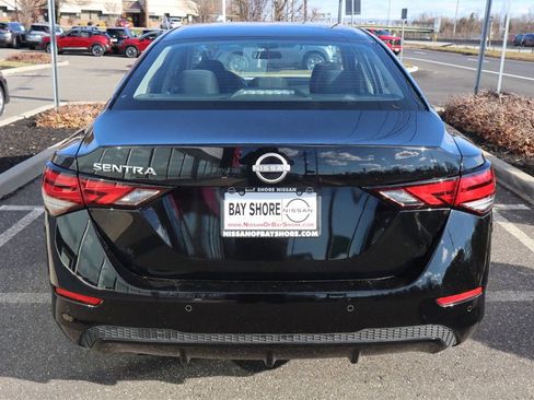 Certified 2025 Nissan Sentra S image 7