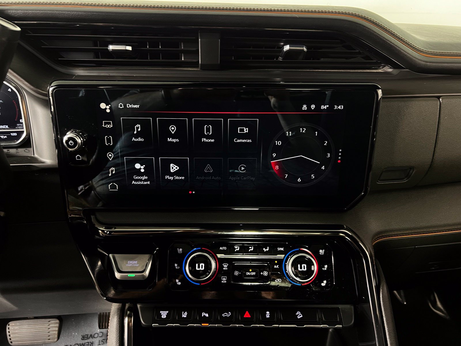 Used 2024 GMC Sierra 2500 AT4 w/ AT4 Premium Plus Package AWD/4WD image 19