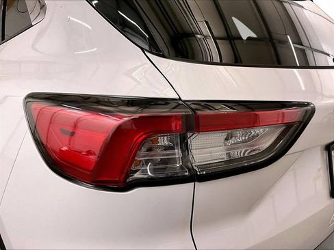 Used 2020 Ford Escape SE AWD/4WD image 28