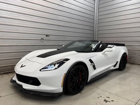 Used 2019 Chevrolet Corvette Grand Sport w/ Carbon Flash Badge Package RWD image 14