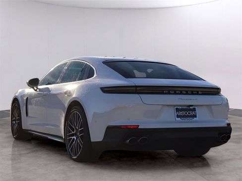 New 2026 Porsche Panamera image 3