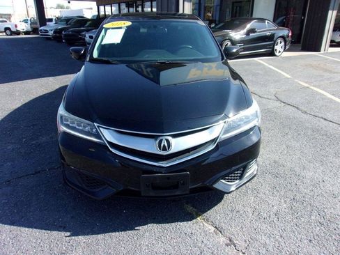 Used 2018 Acura ILX FWD image 2