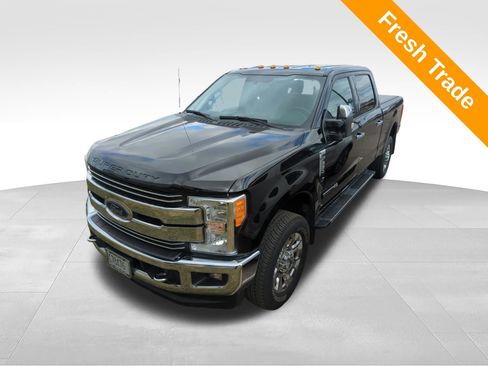 Used 2017 Ford F350 Lariat w/ Chrome Package image 1