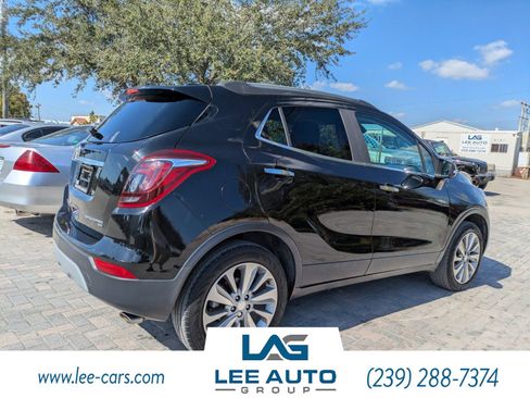 Used 2018 Buick Encore Preferred image 3