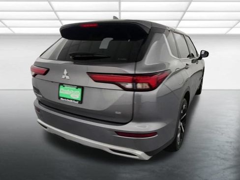 Used 2023 Mitsubishi Outlander SE AWD/4WD image 7