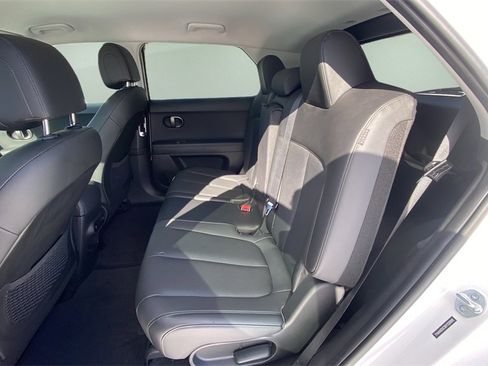 Certified 2025 Hyundai Ioniq 5 SEL image 10