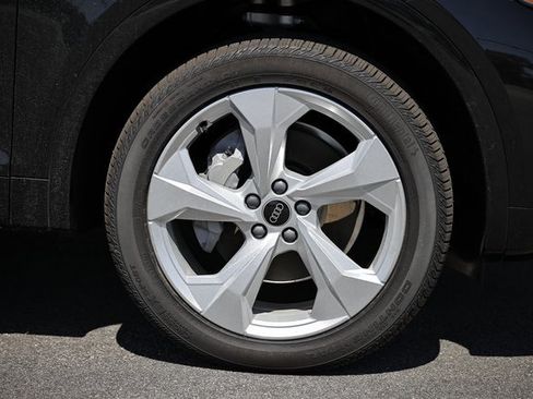 New 2025 Audi Q5 2.0T Premium Plus image 4