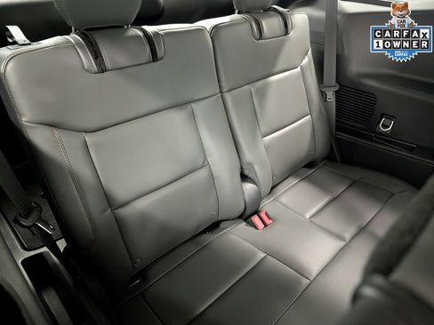 Used 2025 Ford Explorer Active w/ Active Comfort Package AWD/4WD image 34