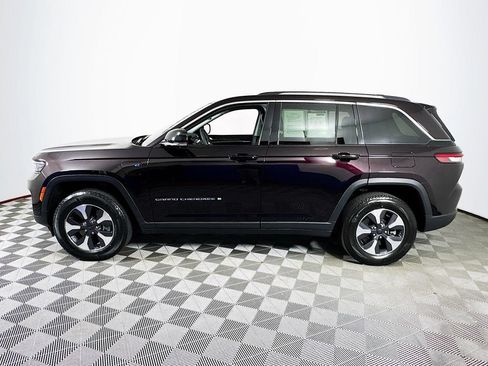 Used 2022 Jeep Grand Cherokee Limited 4xe w/ Luxury Tech Group II AWD/4WD image 4