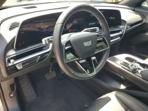Certified 2024 Cadillac Lyriq Tech RWD image 20