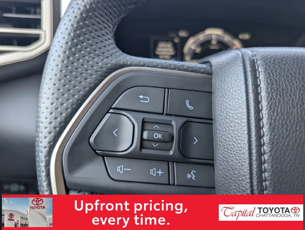 Used 2025 Toyota Tundra Limited AWD/4WD image 15