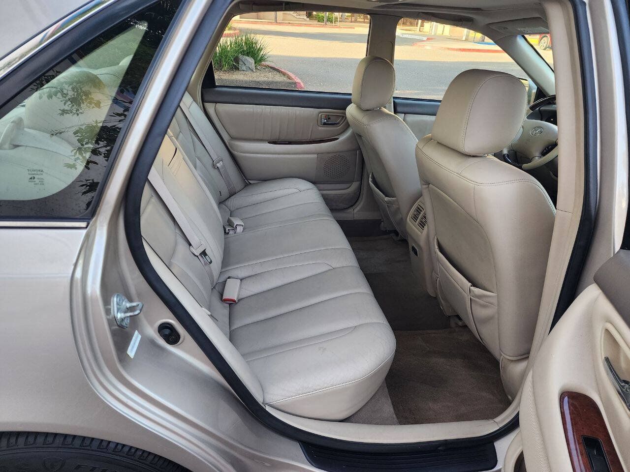 Used 2003 Toyota Avalon XLS FWD image 12