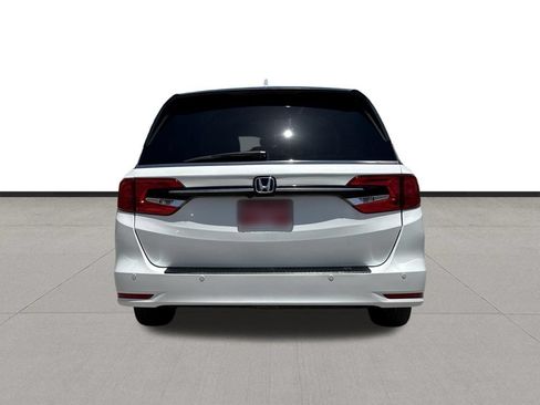 Used 2023 Honda Odyssey Touring image 6