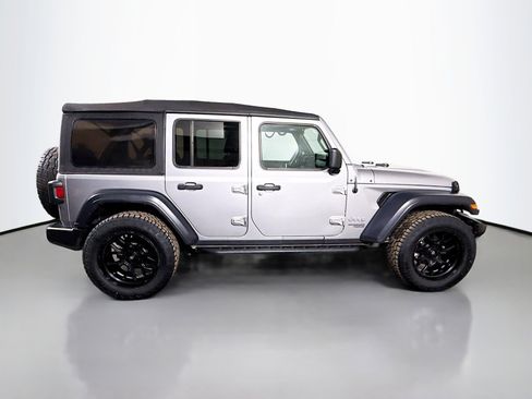 Used 2018 Jeep Wrangler Unlimited Sport S image 11