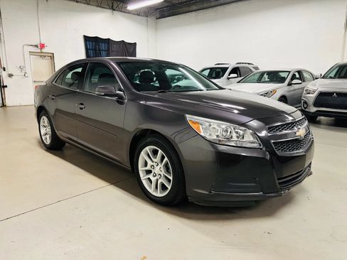 Used 2013 Chevrolet Malibu LT w/ Power Convenience Package FWD image 5