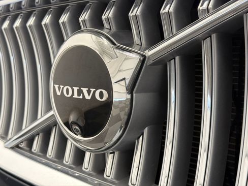 Used 2024 Volvo XC90 T8 Ultimate w/ Lounge Package AWD/4WD image 14