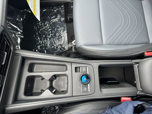 New 2026 Volkswagen Tiguan SE image 13