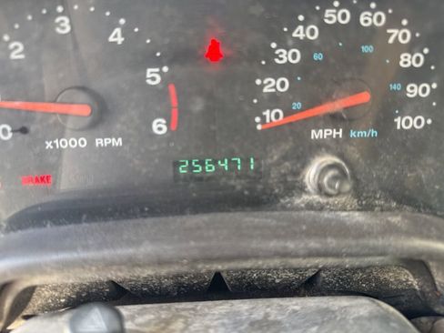 Used 2001 Jeep Wrangler Sahara image 6