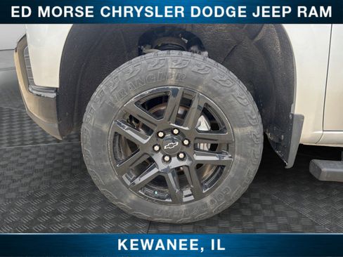 Used 2021 Chevrolet Silverado 1500 LT Trail Boss w/ Bed Protection Package image 14