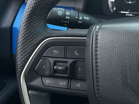 Used 2025 Toyota Tacoma TRD Off-Road image 24