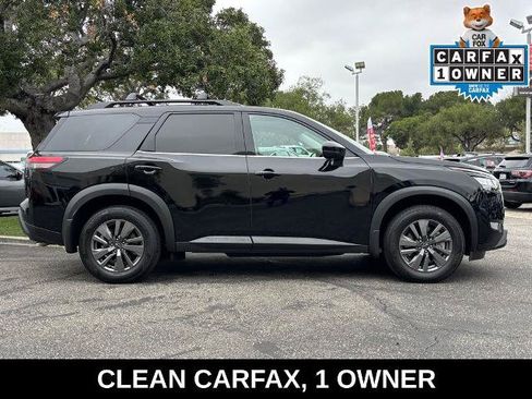 Certified 2024 Nissan Pathfinder SV w/ SV Premium Package FWD image 2