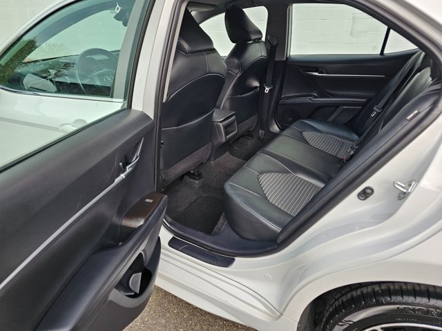 Used 2022 Toyota Camry SE FWD image 17