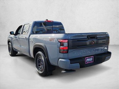 Used 2025 Nissan Frontier PRO-4X image 6