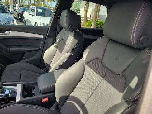 Certified 2024 Audi Q5 e Premium Plus w/ Premium Plus Package image 16