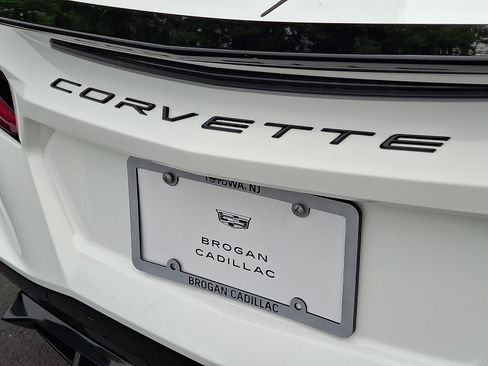 Used 2022 Chevrolet Corvette Stingray Preferred Conv w/ Z51 Performance Package RWD image 28