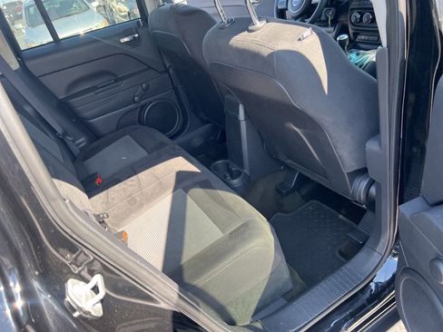 Used 2016 Jeep Patriot Sport image 17