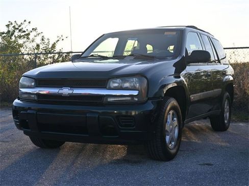 Used 2003 Chevrolet TrailBlazer LS w/ Preferred Equipment Group image 4