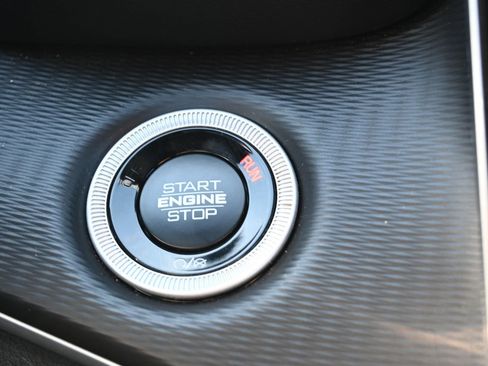 New 2025 Jeep Grand Cherokee L Laredo image 18