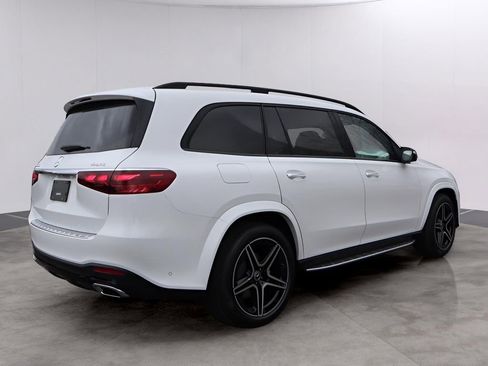 New 2026 Mercedes-Benz GLS 450 4MATIC image 7