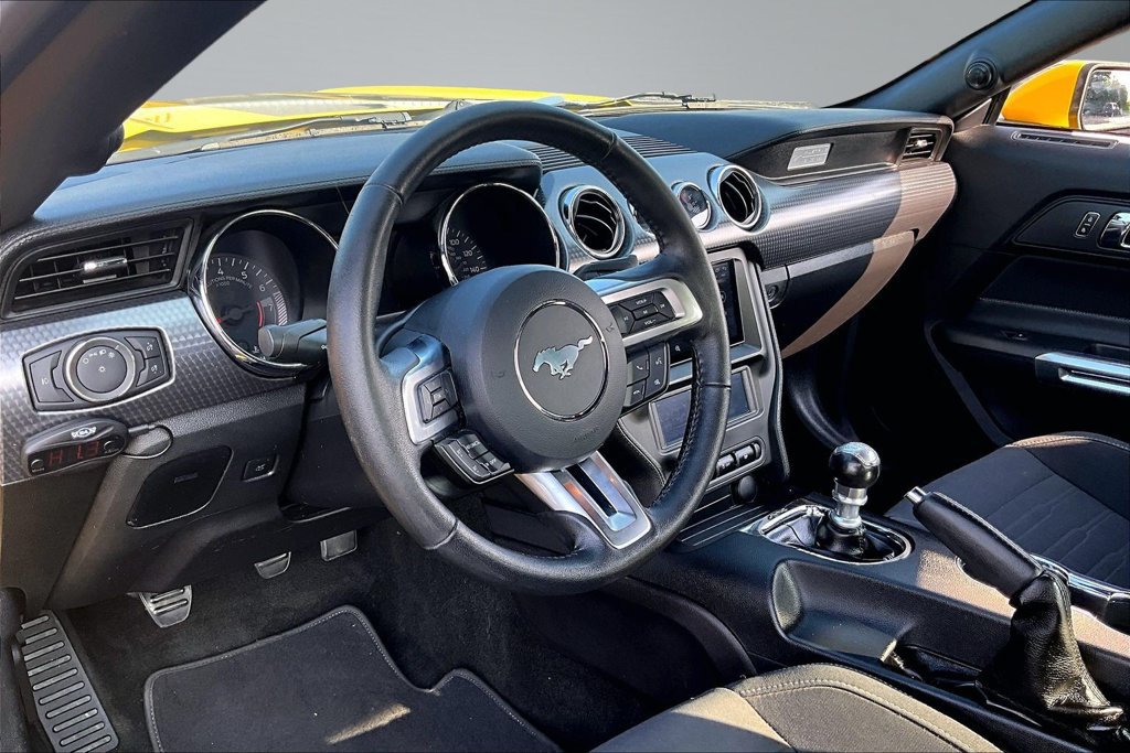 Used 2017 Ford Mustang GT w/ GT Performance Package RWD image 14