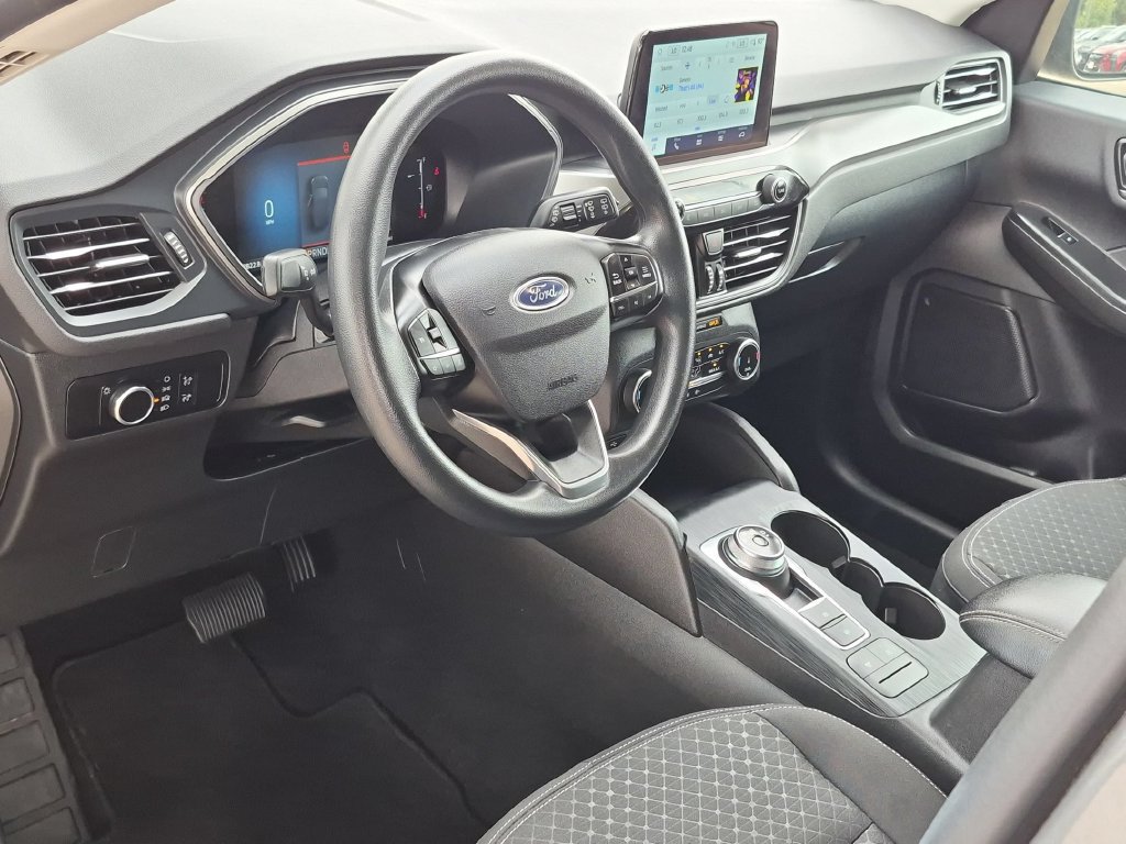 Used 2025 Ford Escape Active AWD/4WD image 15