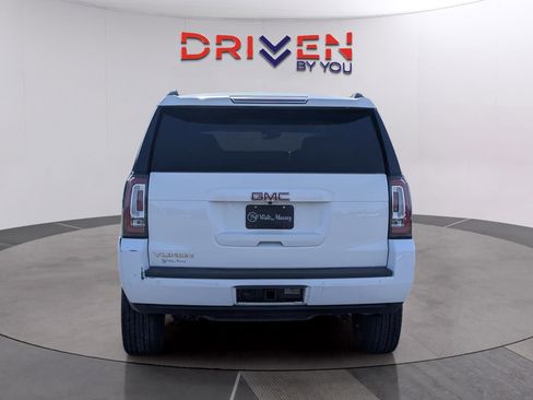 Used 2017 GMC Yukon SLT image 4