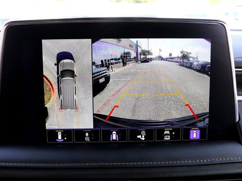 Used 2023 Chevrolet Tahoe Z71 w/ Luxury Package image 17