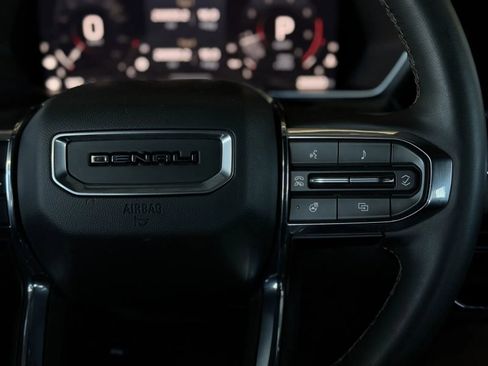 Used 2023 GMC Canyon Denali w/ Denali Black Edition image 23