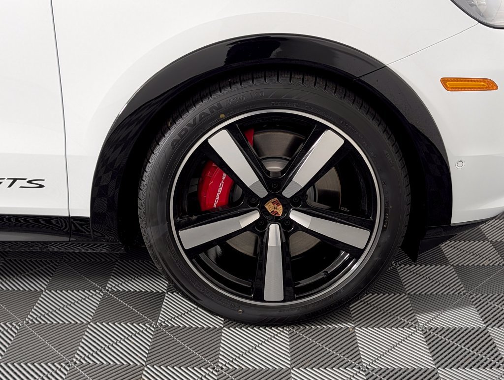 New 2026 Porsche Cayenne GTS AWD/4WD image 14