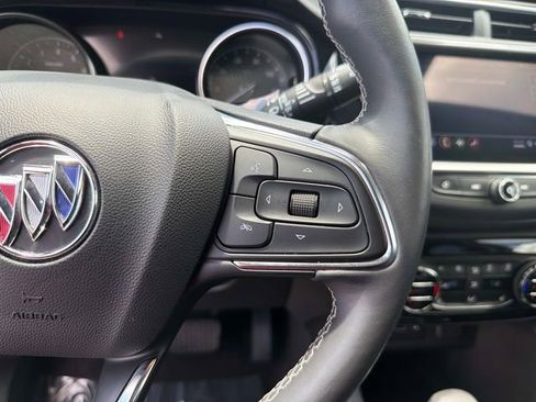 Used 2023 Buick Encore GX Essence w/ Experience Buick Package FWD image 27
