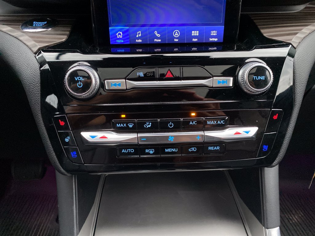 Used 2023 Ford Explorer Limited w/ Limited Technology Package AWD/4WD image 20