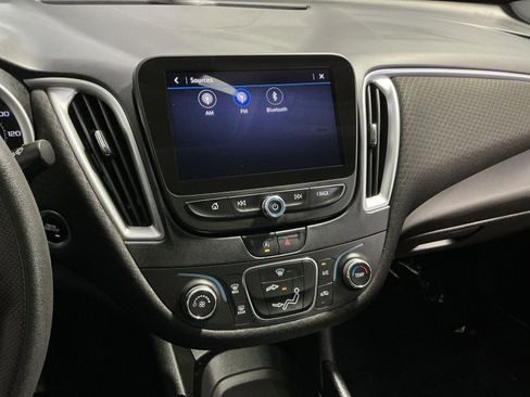 Used 2022 Chevrolet Malibu LS w/ LPO, Floor Liner Package FWD image 19