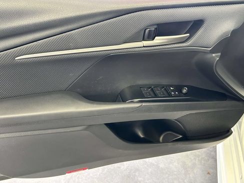 Used 2025 Toyota Camry SE FWD image 16