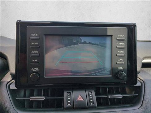 Used 2019 Toyota RAV4 XLE Premium FWD image 13