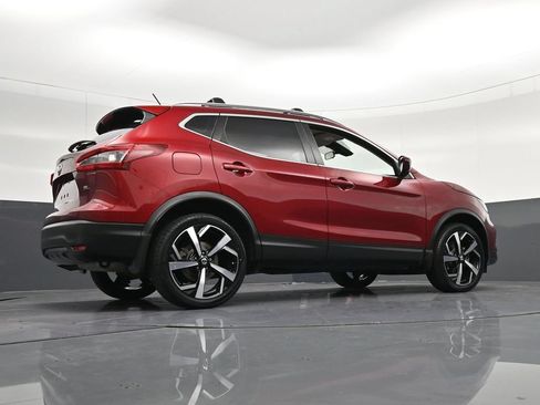 Used 2021 Nissan Rogue Sport SL FWD image 32