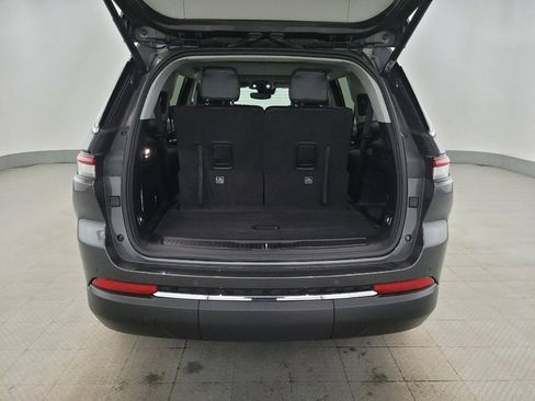 Used 2022 Jeep Grand Cherokee L Limited image 29