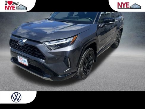 Used 2024 Toyota RAV4 XSE AWD/4WD image 1